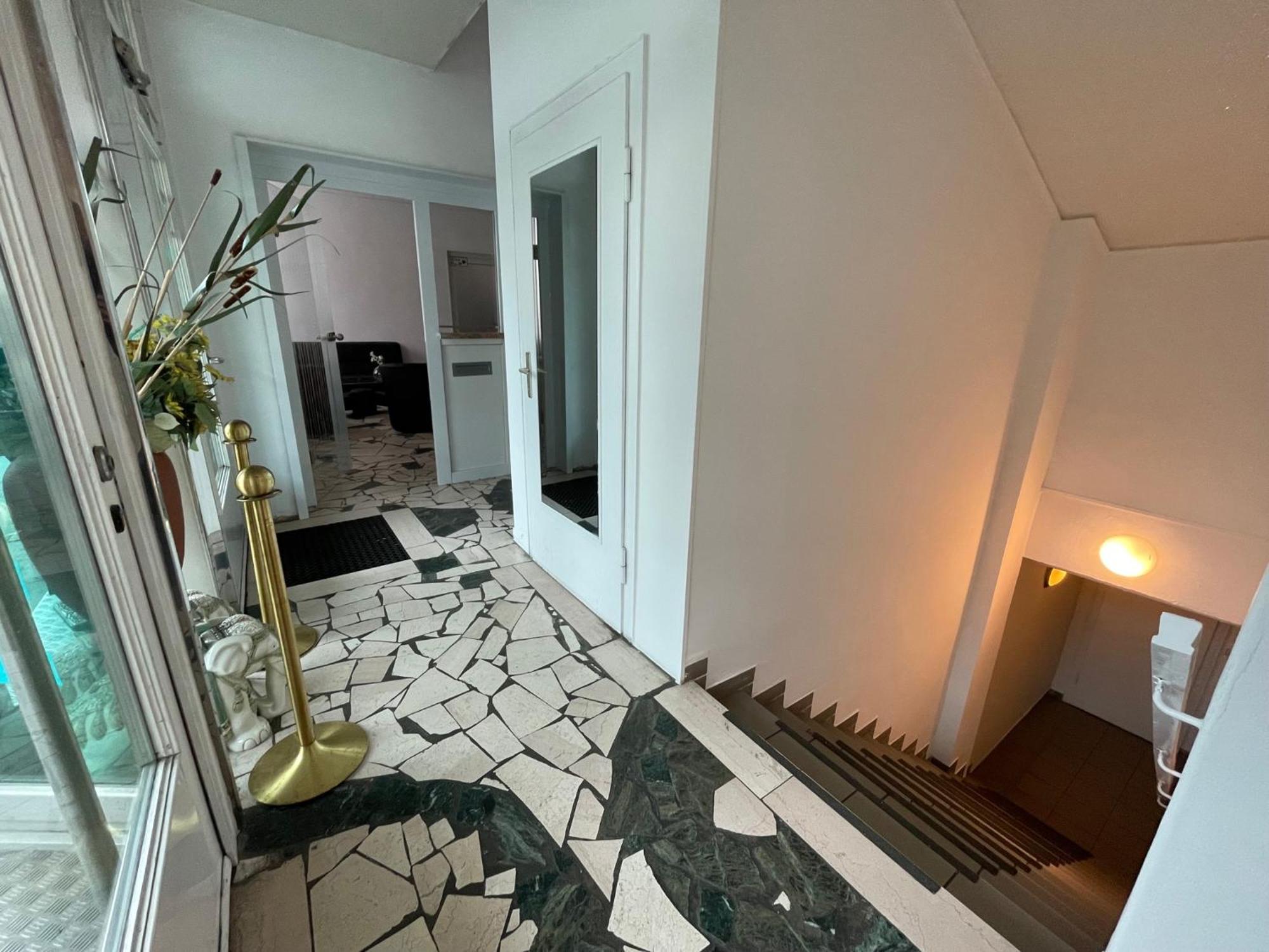 Hotel Tyros Und Gaestehaus Am Weidendamm Hannover